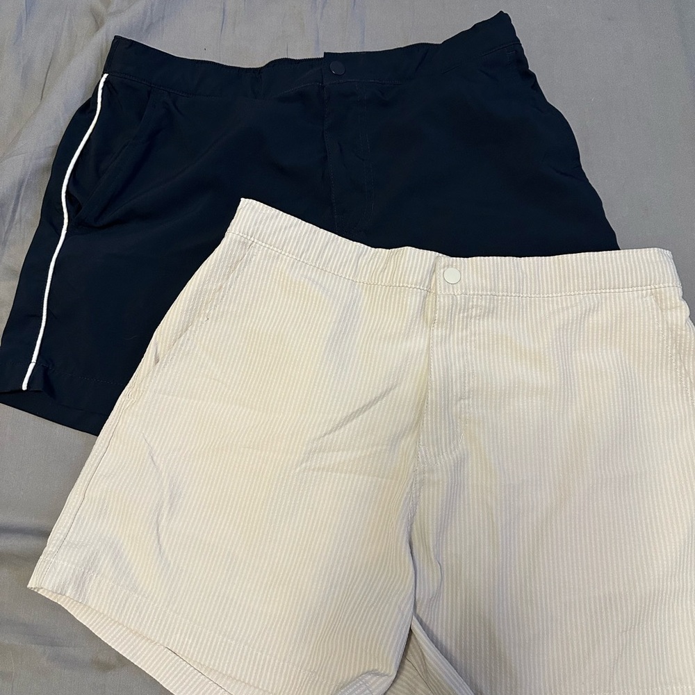 Abercrombie & Fitch Navy and Cream Men's Shorts